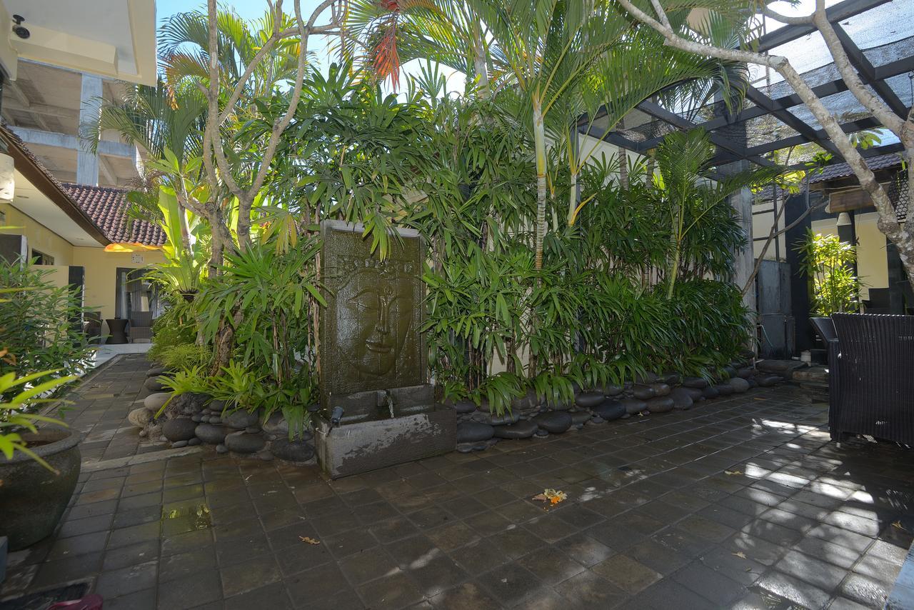 Andari Legian Hotel Bali Exterior foto